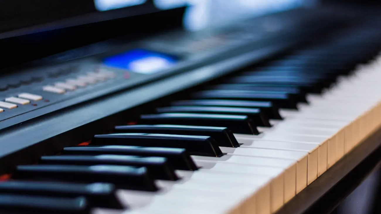 Best Electronic Keyboard for Beginners 2