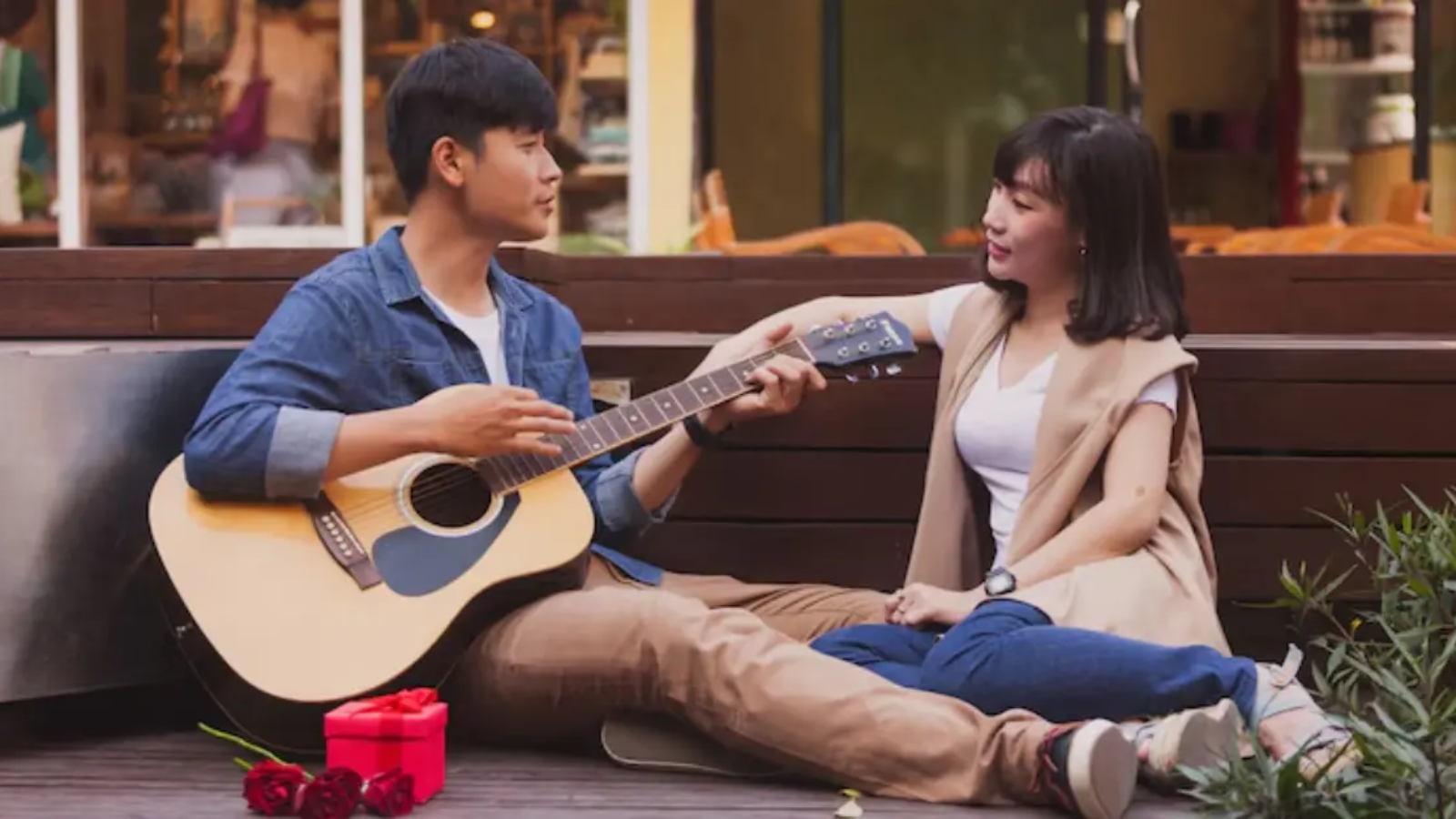 Best Instrument Gift Ideas for Music Lovers3